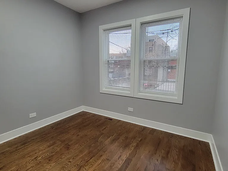 1162 W 19th St #13 — Photo 9