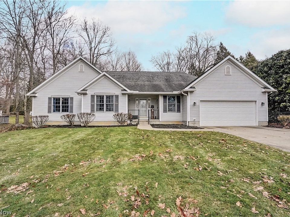 1st image of 374 Spring Grove Dr