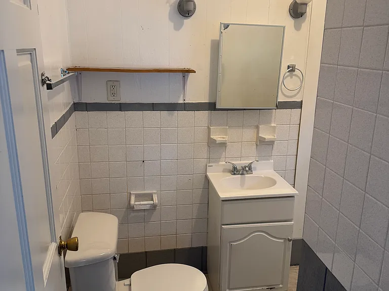 1027 Bryant St — Photo 9