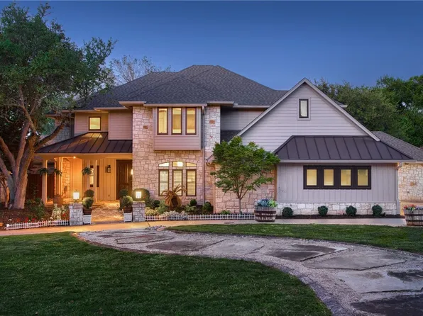 2090 Bear Creek Xing, Mc Gregor, TX 76657