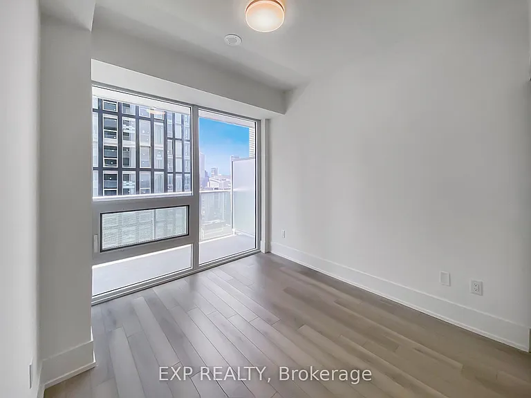 89 Church St #4902 — Photo 6