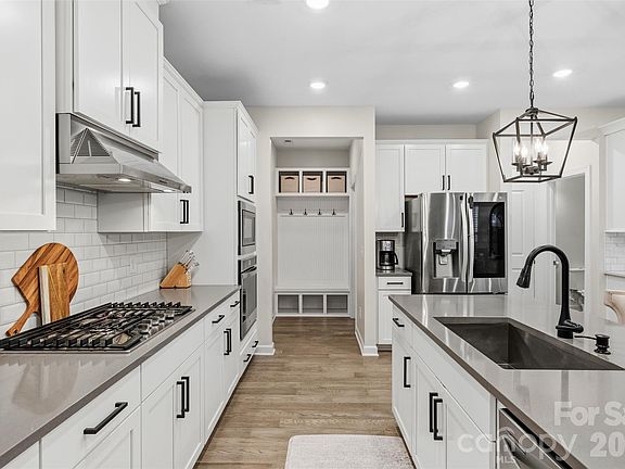 4th image of 5103 Burnwald Ct