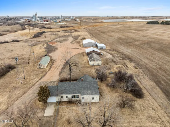8951 32nd St NW, New Town, ND 58763