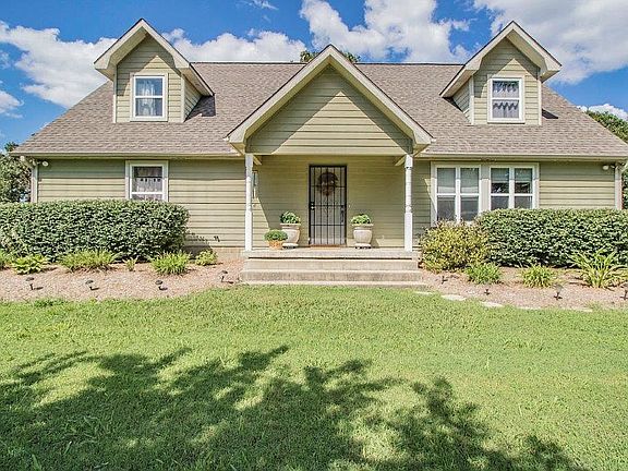 2nd image of 1205 W Price Ln