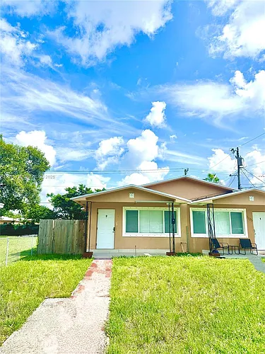 2125 NW 66th St #2 Photo 1