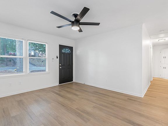 4th image of 409 Yardley Ct