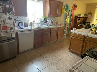 2246 N Milburn Ave, Fresno, CA 93722
