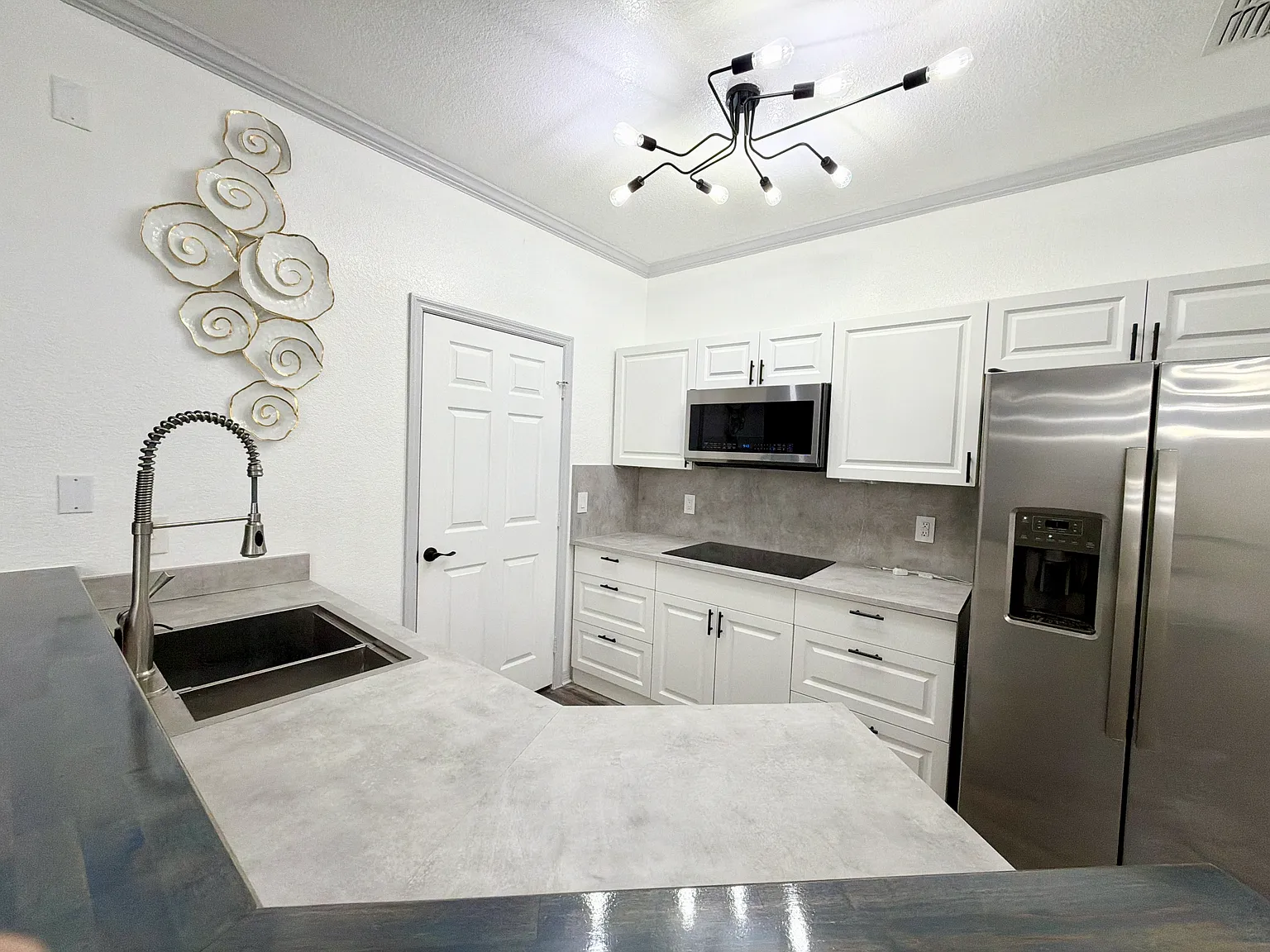 1 bed, 1100 sqft, $1,685 — Photo 3