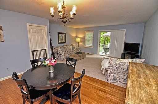 4th image of 29 Laurelwood Dr