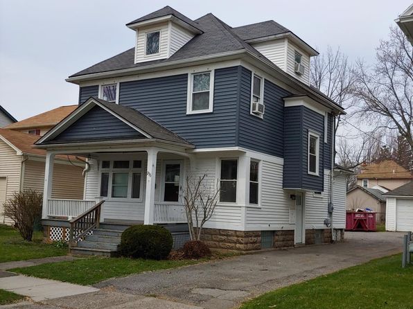 256 Spruce Ave