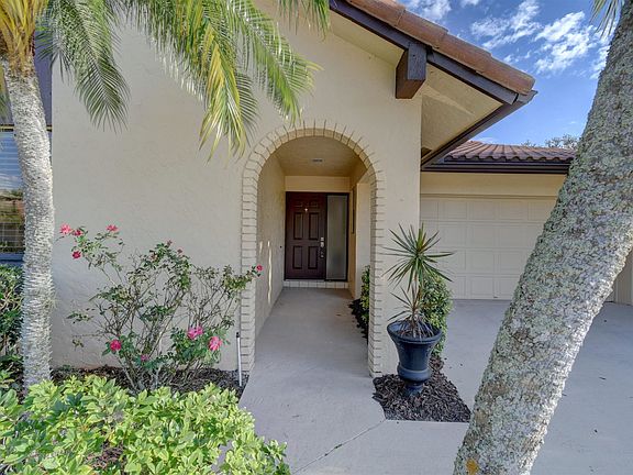 2nd image of 3312 SW Bobalink Way
