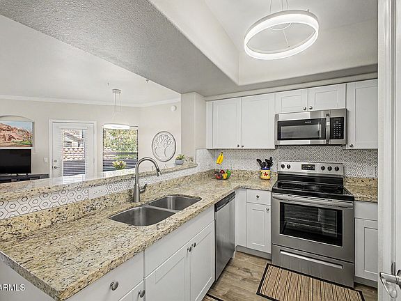 3rd image of 15095 N THOMPSON PEAK Parkway #2090