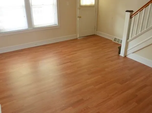 2606 S Dewey St, Philadelphia, PA 19142