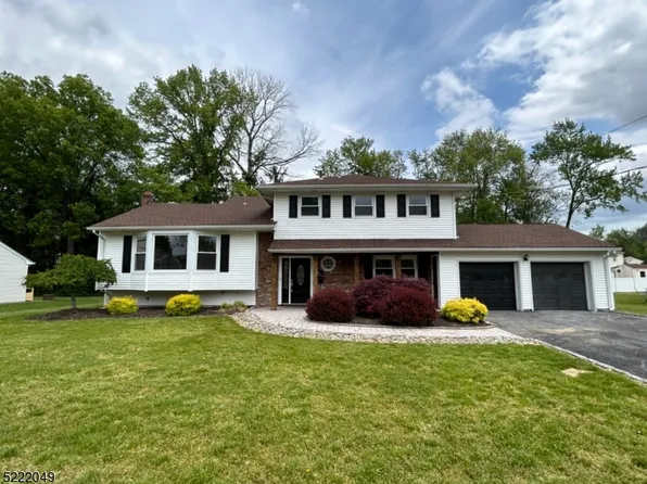 11 Ellis Rd, West Caldwell Twp., NJ 07006