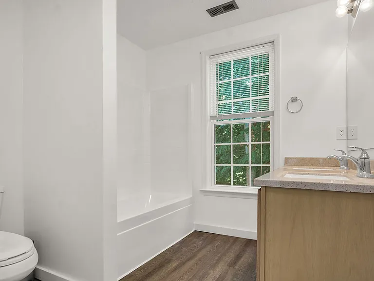 717 Lantern Pl — Photo 38