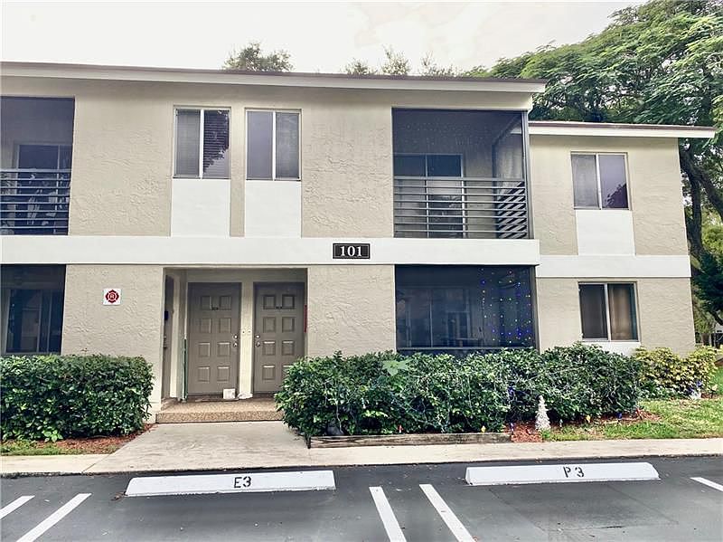 1st image of 101 Gardens Dr APT 206