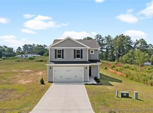 29 Red Bird Dr, Cameron, NC 28376
