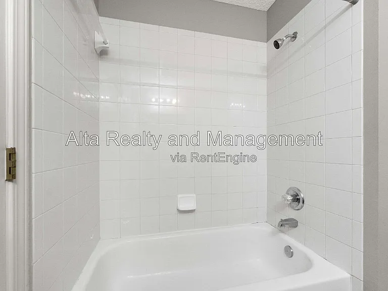 5260 Collins Rd #1304 — Photo 17