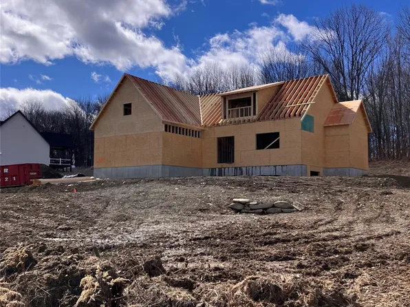 9 Domingues, Newburgh, NY 12550