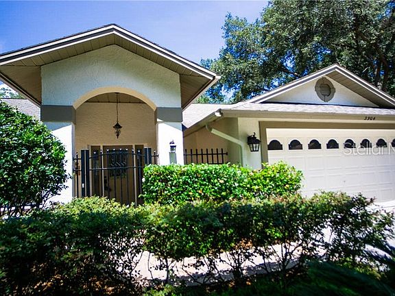 3rd image of 3904 Broomsedge Ln