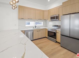 11010 Hortense St #1/2, North Hollywood, CA 91602