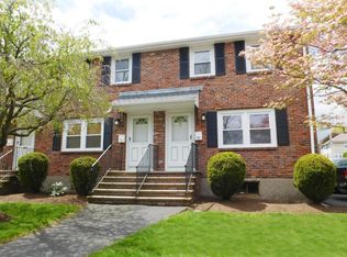 247 Bridge St, Dedham, MA 02026