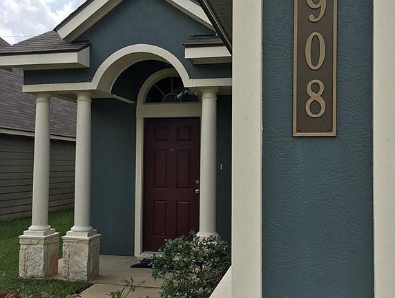 2nd image of 2908 Silver Oak Ct