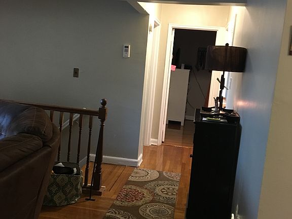 3rd image of 21512 69th Ave