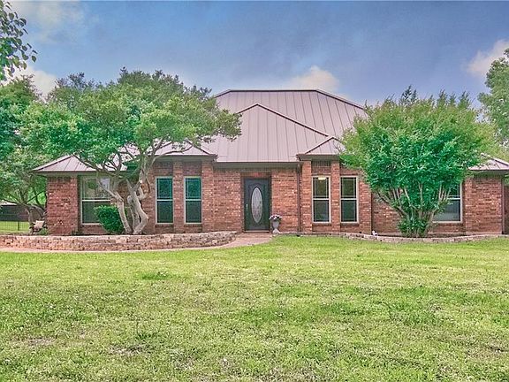 3rd image of 1011 N Berry Trail Ct