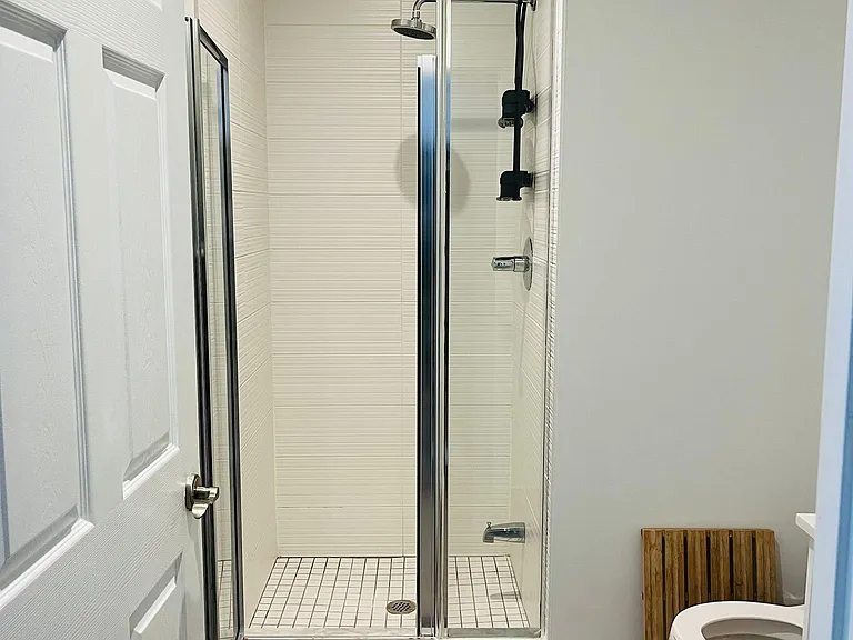 127 Queen St E #309 — Photo 5