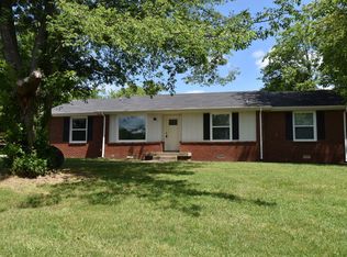 1579 Cherry Tree Dr, Clarksville, TN 37042