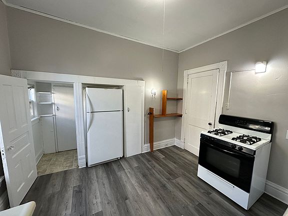 5th image of 839 Turner Ave NW APT 1