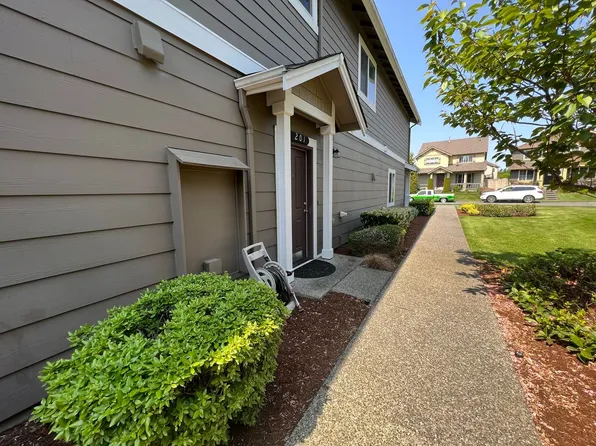 375 Tremont Ave APT 201, Bellingham, WA 98226