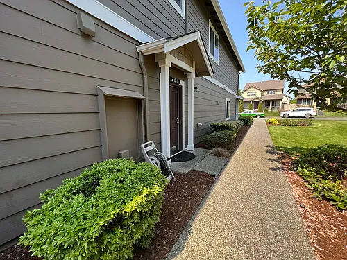 375 Tremont Ave #201 Photo 1