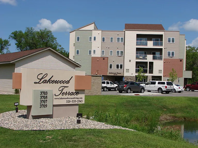 3707 S Broadway St — Photo 58