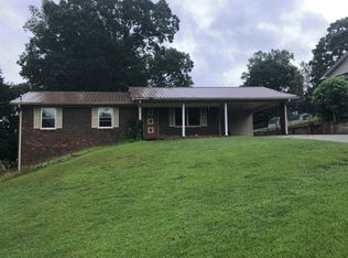 421 Dennis St, Weaver, AL 36277