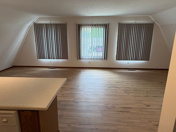 4th image of 1243 Lynn Dr