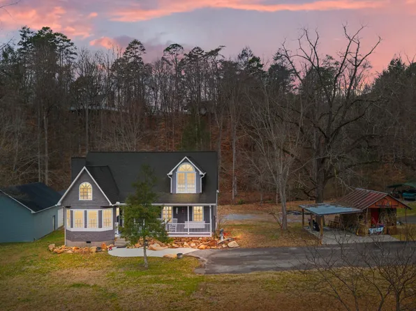 1853 Bluff Mountain Rd, Sevierville, TN 37876