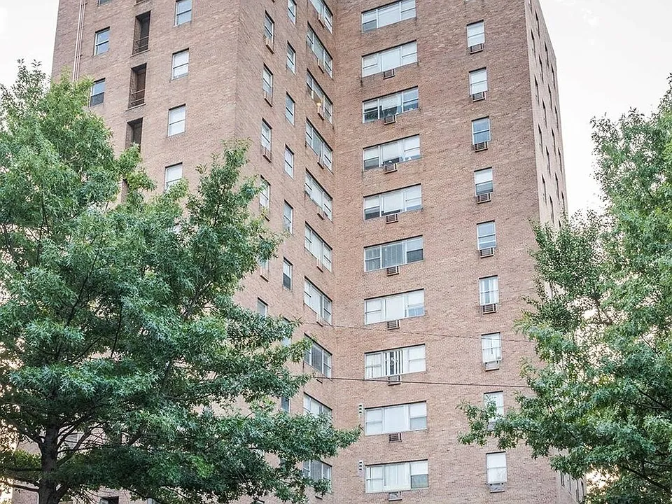 Highland Towers