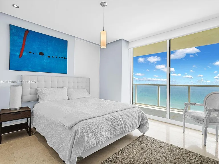 16699 Collins Ave #1103 — Photo 32