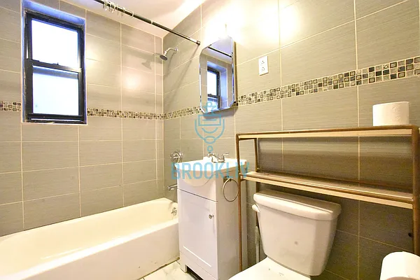 Rented by null | media 6