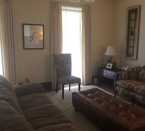 4th image of 1016 Maplewood Ave