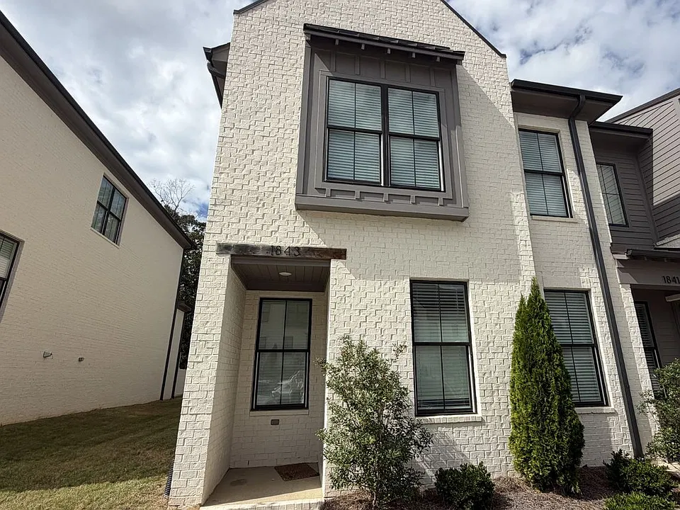 1843 Reserve Loop