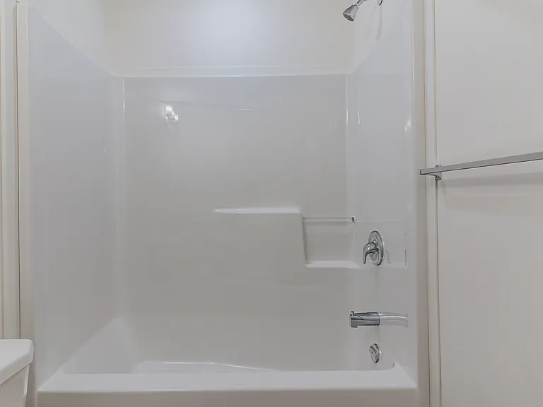 107 Thode Ave — Photo 38