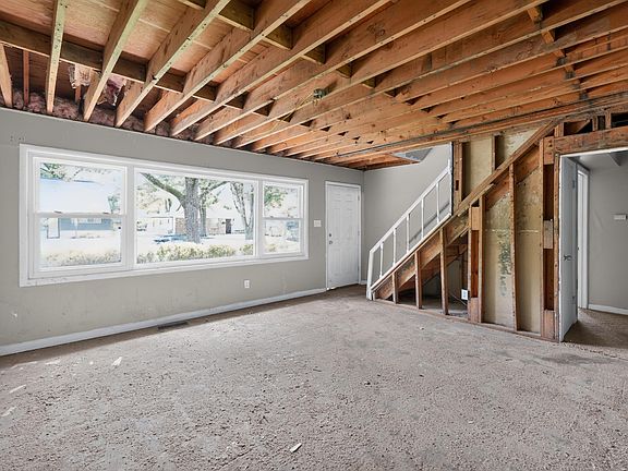 5th image of 4706 Dundee Ave