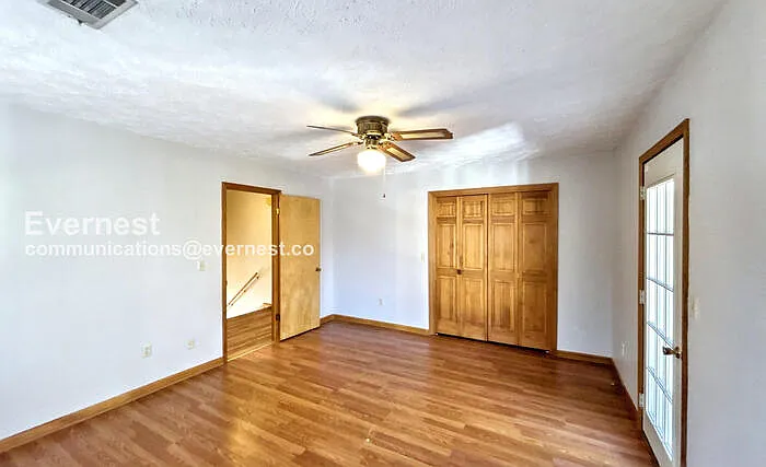 6933 Robinson Dr — Photo 11