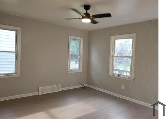 19482 Dwyer St — Photo 10