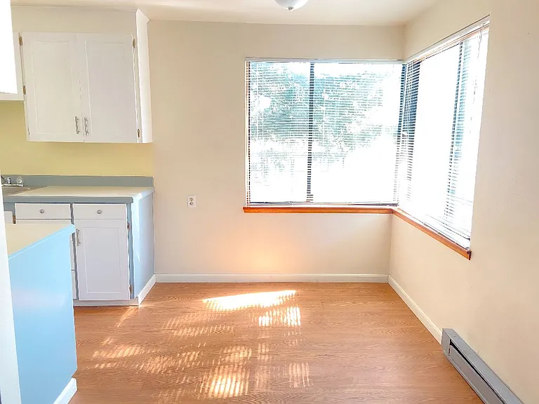310 NE 45th St #1 — Photo 6