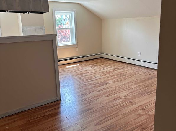 16-18 Center St #3
