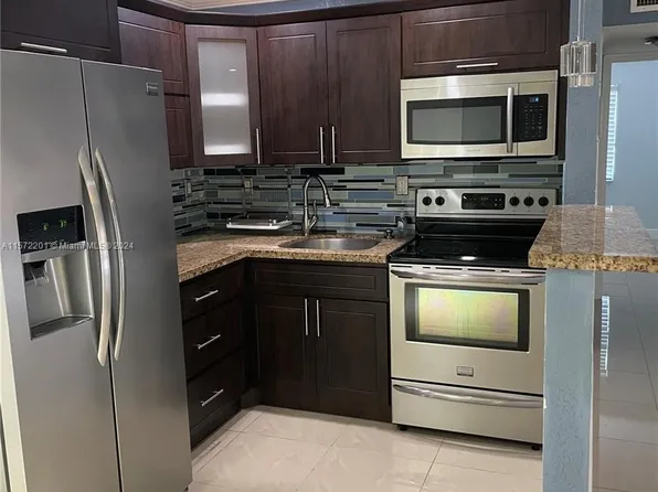 8003 W 6th Ave APT L, Hialeah, FL 33014